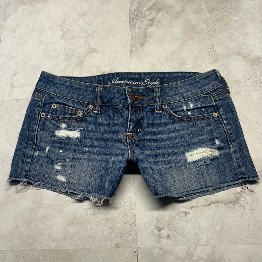 American Eagle Distressed Denim Shorts Blue Women Size 4 Low Rise Frayed Hem
